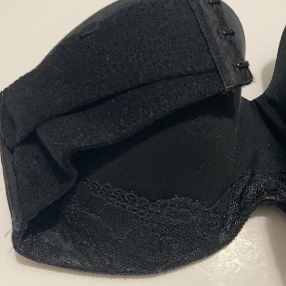 Victoria’s Secret lined strapless bra - Picture 4 of 4